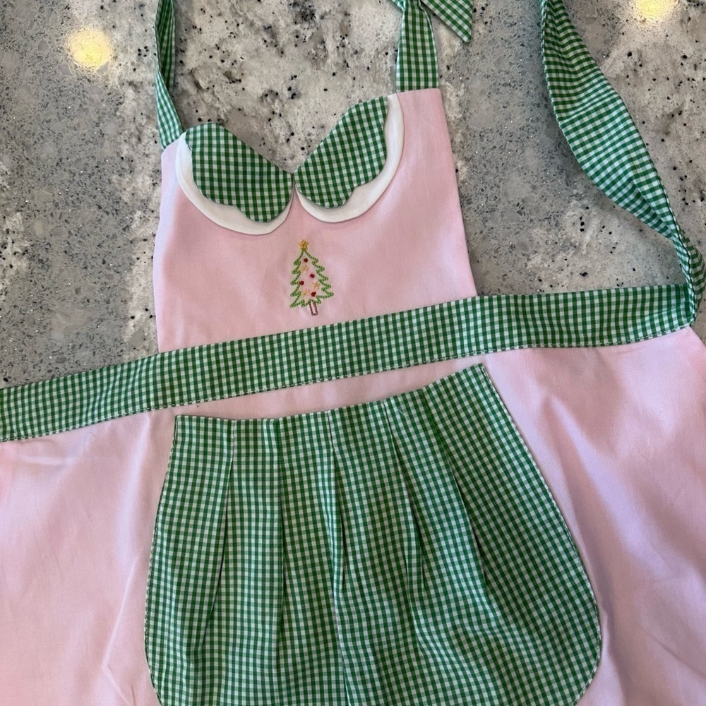 PROPER PEONY PINK / GREEN CHRISTMAS TREE NOEL APRON - CHILD - Picture 4 of 6